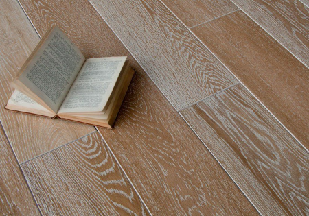 Magestik floor дуб беленый массивный